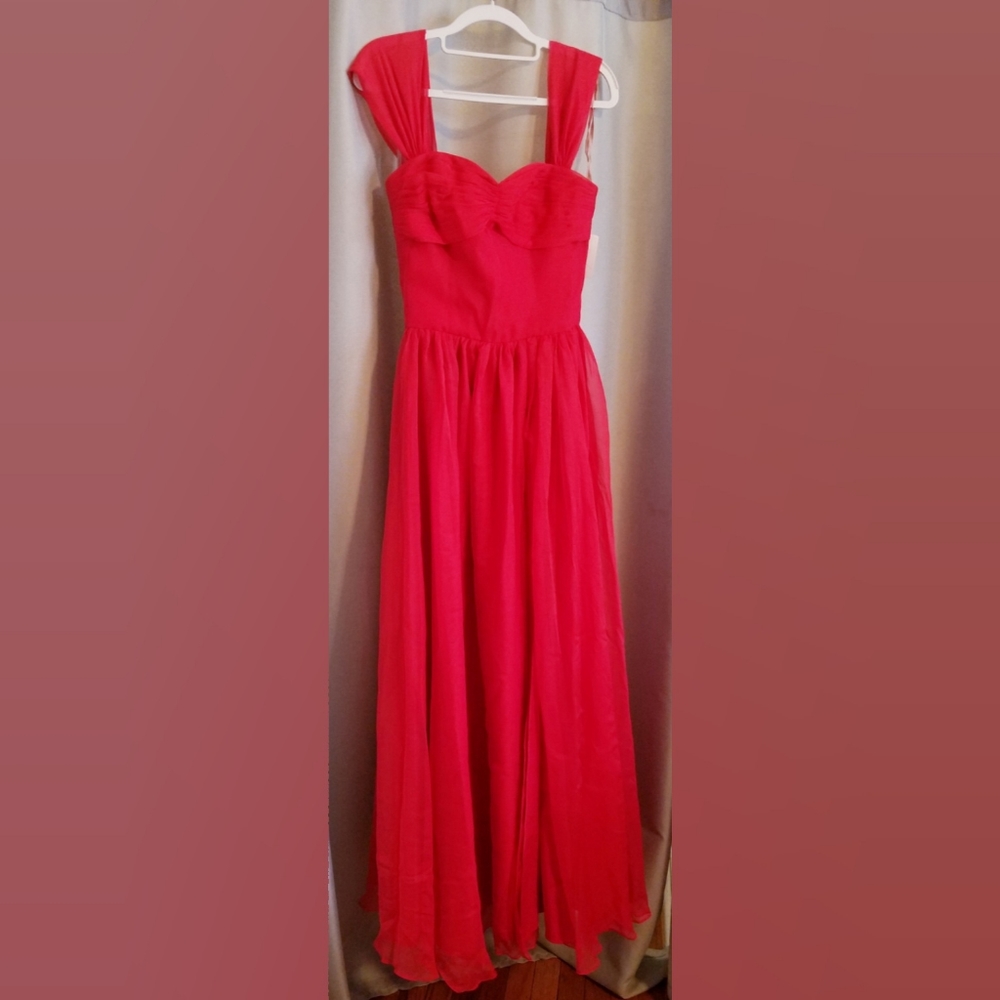 NWT Evening/Prom Gown Bright Red Neon Princess Cut Fame & Partners